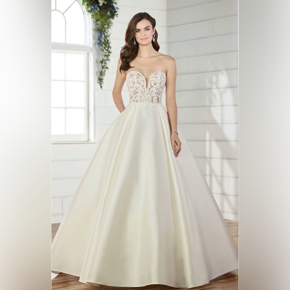 Essence of Australia - Wedding Gown - Picture 7 of 8